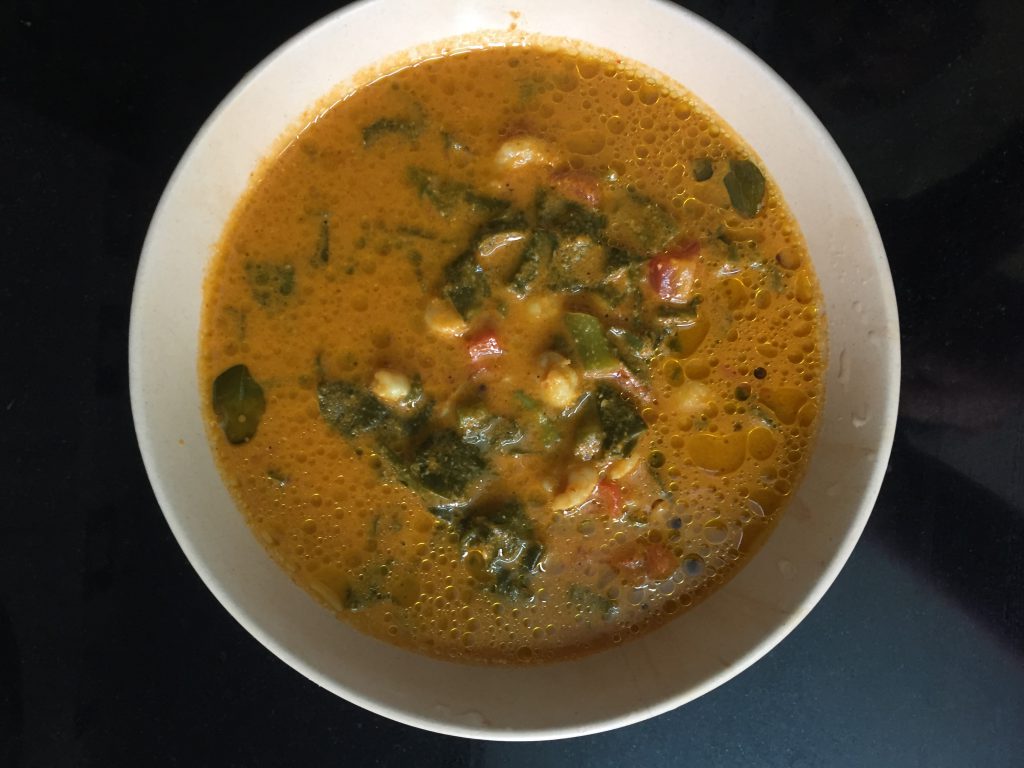 Spinach and shrimp curry | Aidos